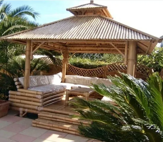 gazebo saung bambu